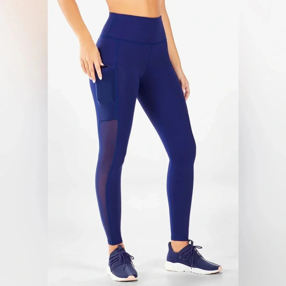 Fabletics On-The-Go PowerHold® High-Waisted Legging Sold Out! - Picture 1 of 4